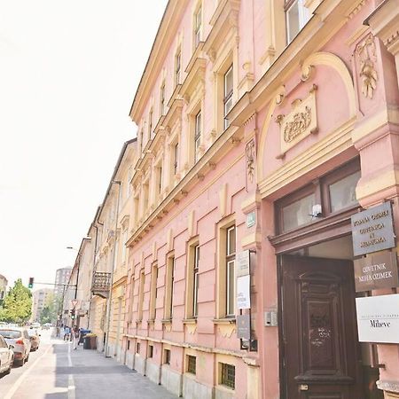 White Bliss Hideaway Apartment Любляна Екстериор снимка