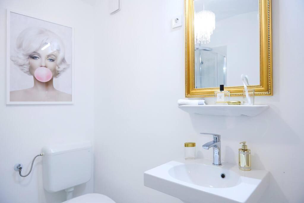 White Bliss Hideaway Apartment Любляна Екстериор снимка